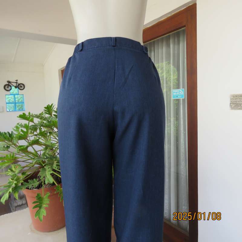 DELSWA navy 2 pc pantsuit size 42. Gold colour butterfly embroidery. Short sleeve top and long pants