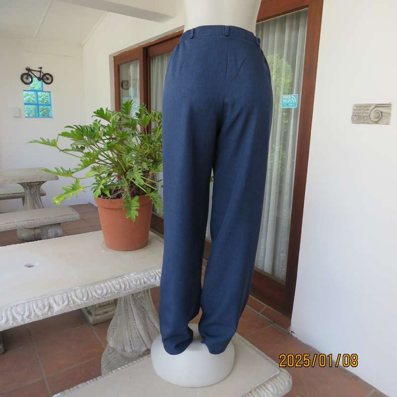 DELSWA navy 2 pc pantsuit size 42. Gold colour butterfly embroidery. Short sleeve top and long pants