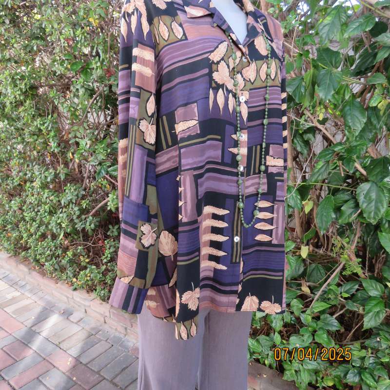 WOOLWORTHS pattern-colour block long sleeve button down polyester top. Size 46