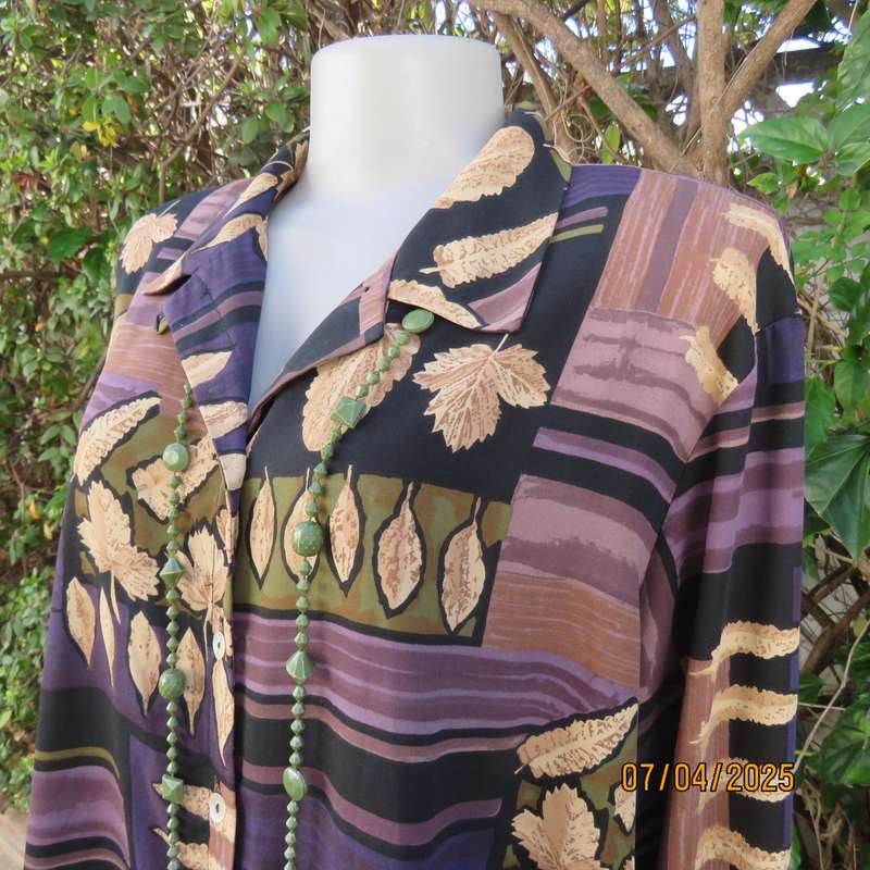 WOOLWORTHS pattern-colour block long sleeve button down polyester top. Size 46