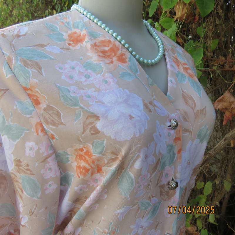 WOOLWORTHS oatmeal colour V front button down top. With peach-lilac flowers. Size 34