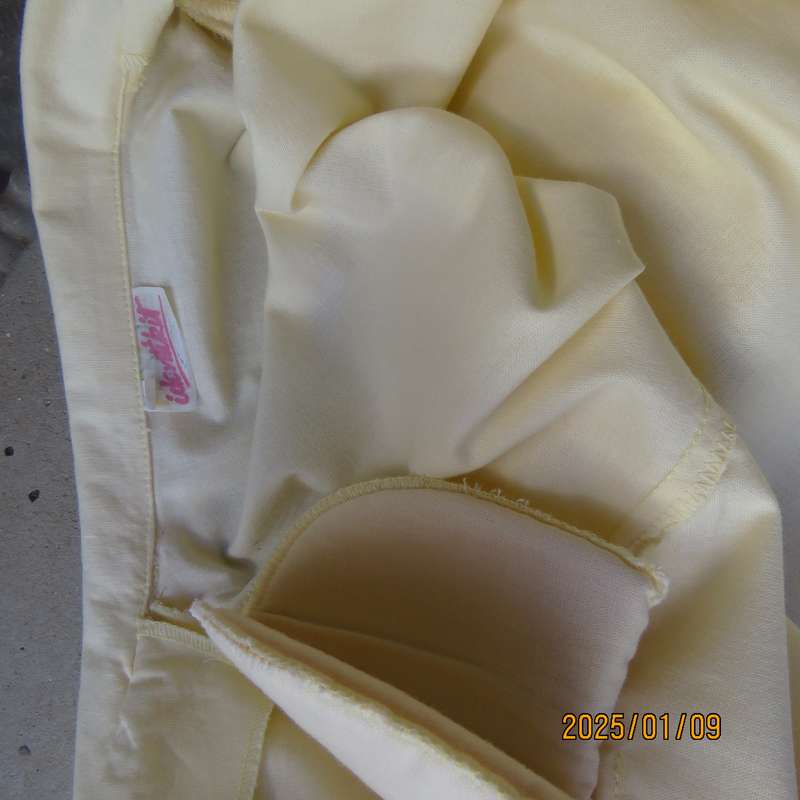 Casual IDENTIKIT daffodil yellow short sleeve 100% cotton one button jacket. Size 38-14. 2 Pockets.
