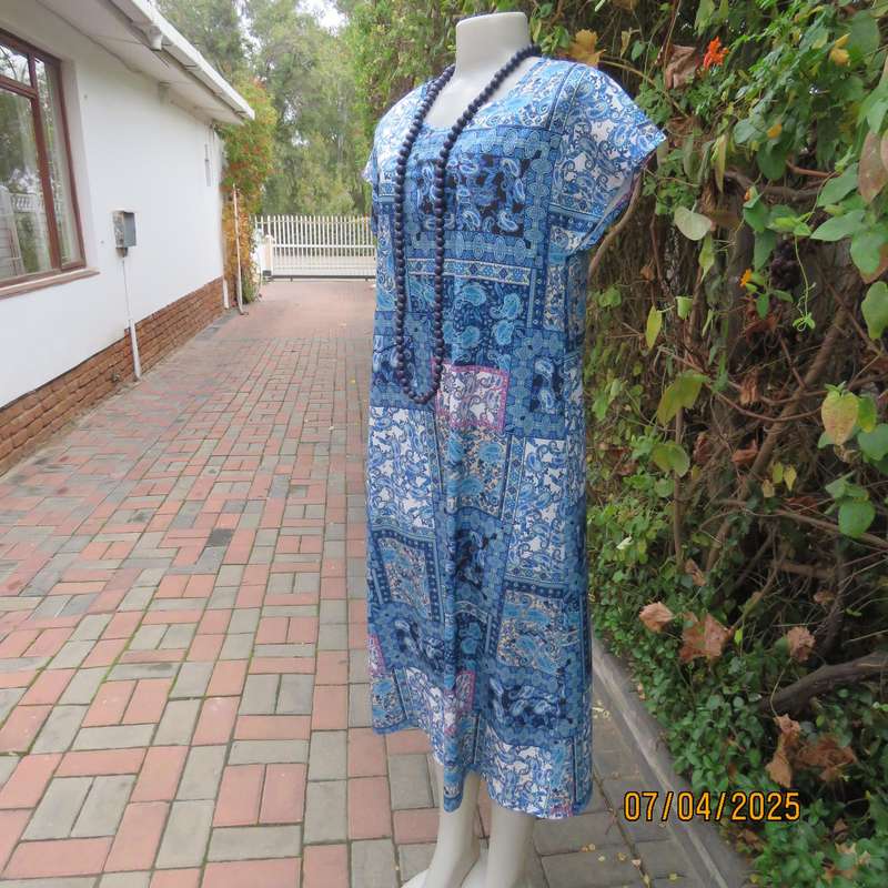 Maxi summer polyester stretch slip over dress. Size 36. Blue shades paisley blocks. Pink accents