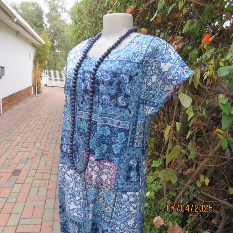 Maxi summer polyester stretch slip over dress. Size 36. Blue shades paisley blocks. Pink accents