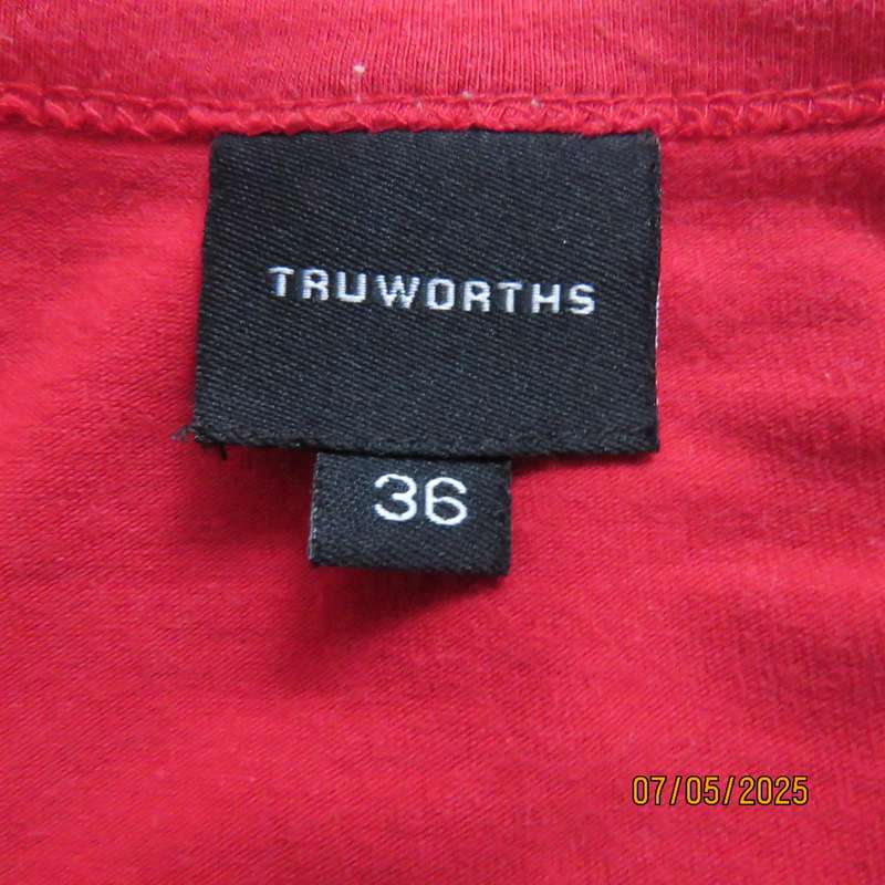 TRUWORTHS red capped sleeve slip over U neck top. Size 36. Elastic at sides.