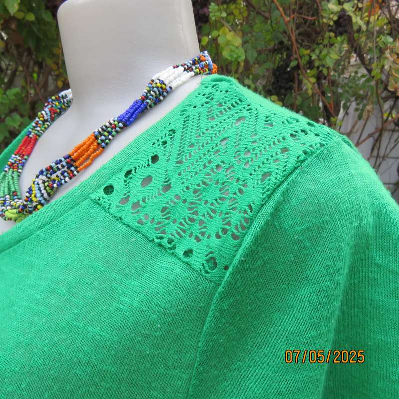 Green capped sleeve textured stretch polyester top