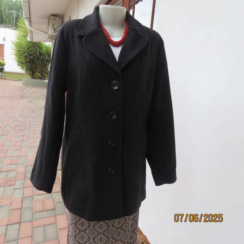WOOLWORTHS very black woolen poly-viscose fully lined jacket. 4 button closure. Size 40