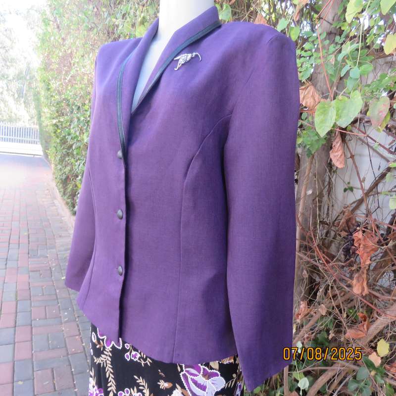 Purple tailored long sleeve jacket with shawl collar and 3 button closure. Size 36