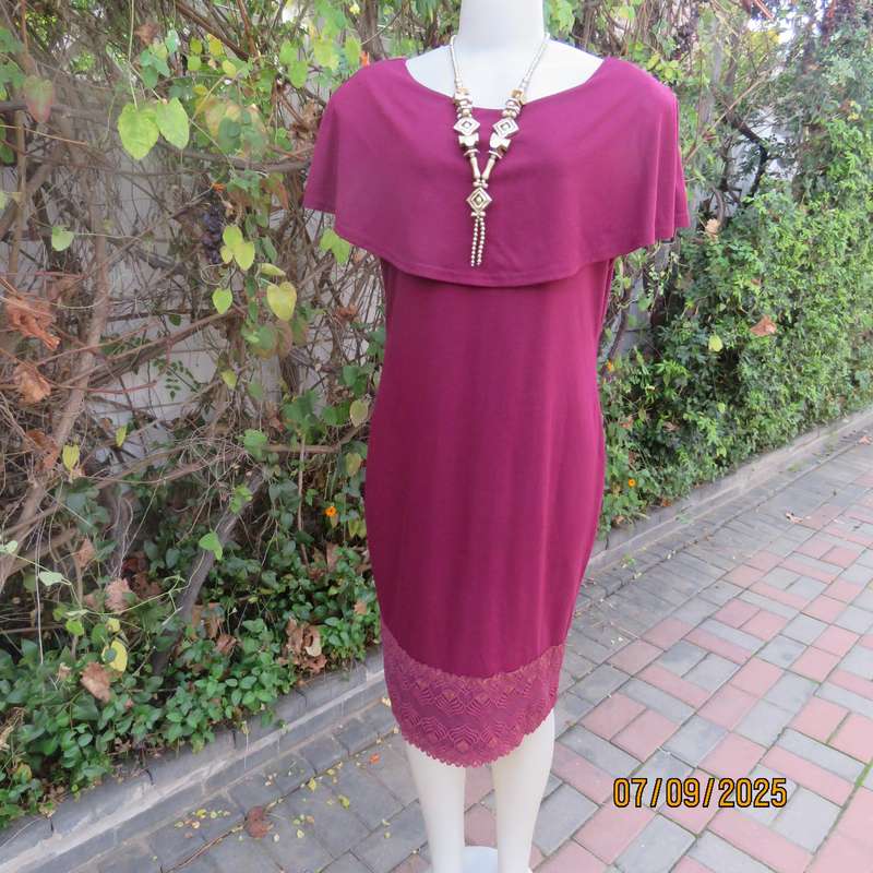 Maroon sleeveless shift dress with wide Bertha collar. Lace hem border. Size 38