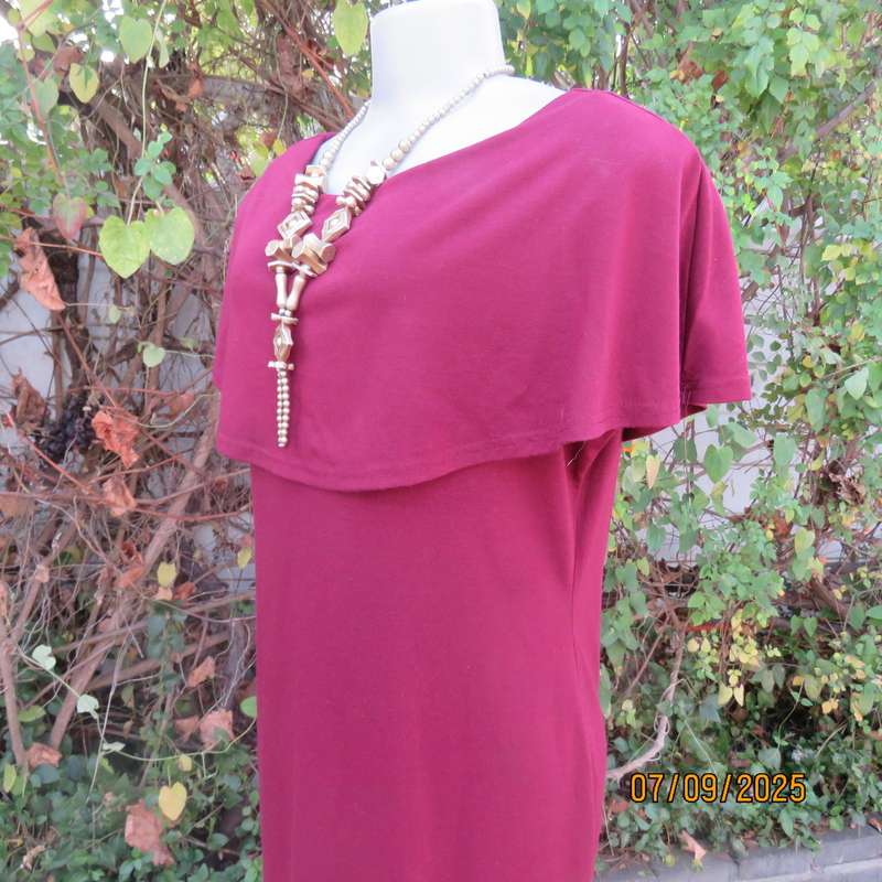 Maroon sleeveless shift dress with wide Bertha collar. Lace hem border. Size 38