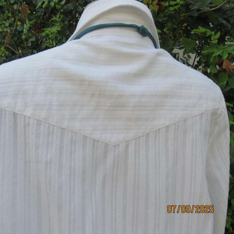 ML Classics white cotton with embossed stripes and bird-floral embroidery. Size 40