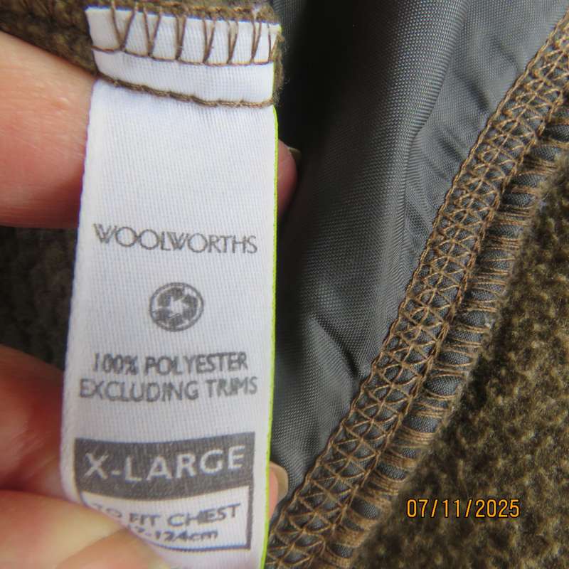 WOOLWORTHS medium brown brushed polyester zip-up waistcoat size X Large.