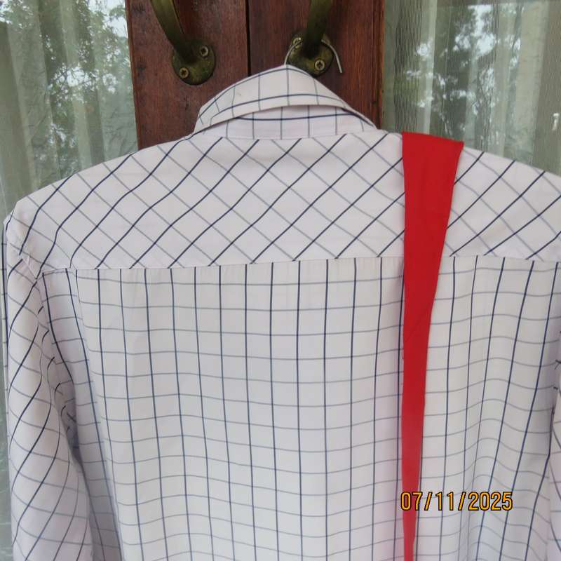 ENZO black-white long sleeve polycotton men's shirt. Yoked. Free tie. Size M