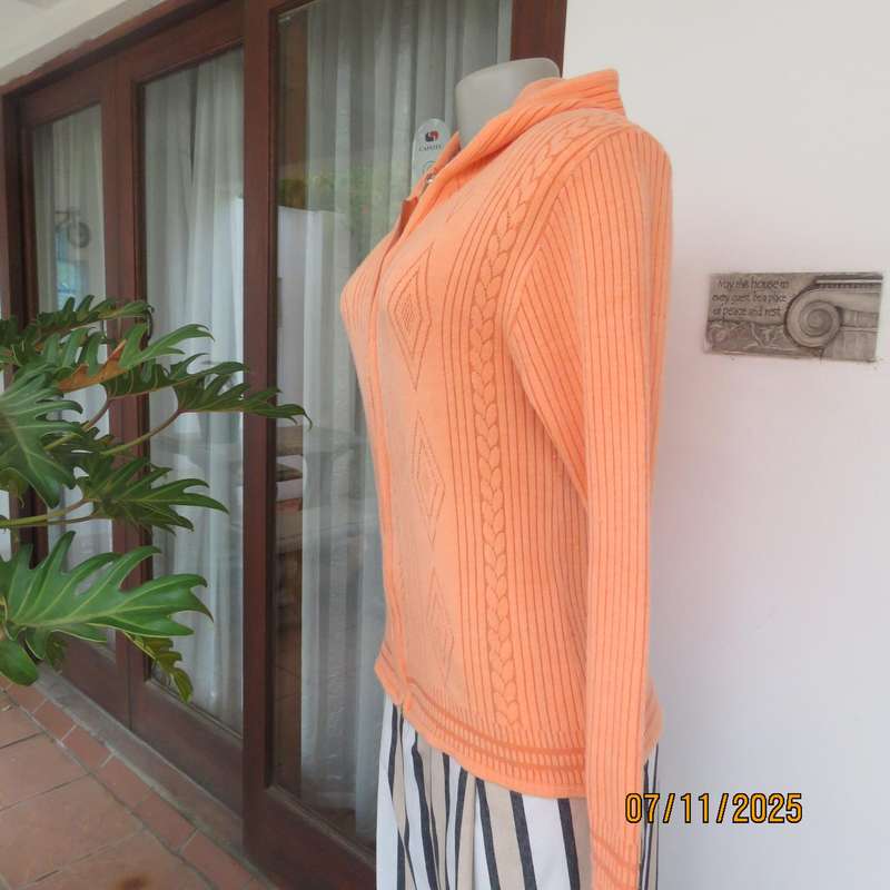 Coral colour acrylic knit zip-up long sleeve cable front knitted hooded cardigan. Size 34