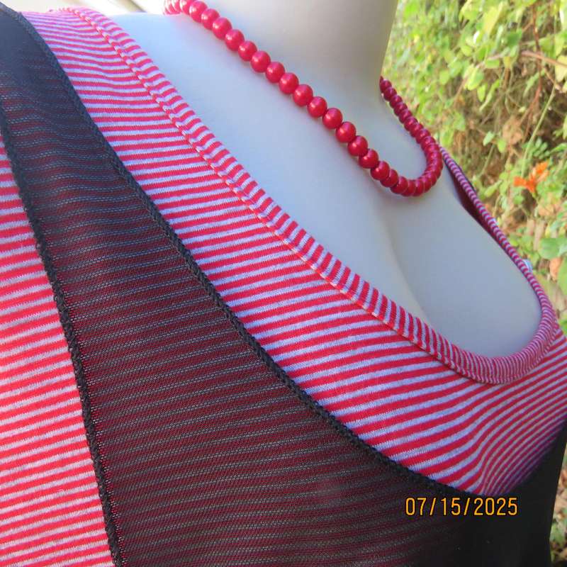 BOZZ long summer slip over sleeveless top in grey-red strip with sheer black overlay. Size 46