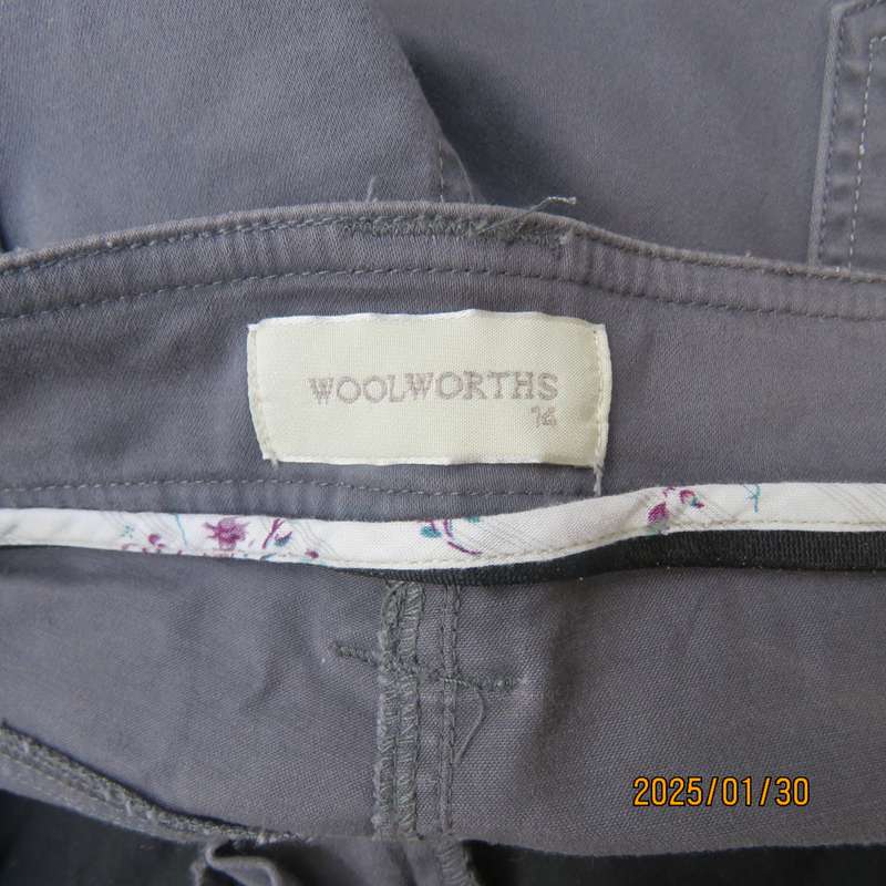 WOOLWORTHS dove grey cotton stretch straight legged-med. rise pants. Size 38. New condition.