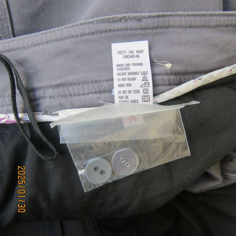 WOOLWORTHS dove grey cotton stretch straight legged-med. rise pants. Size 38. New condition.