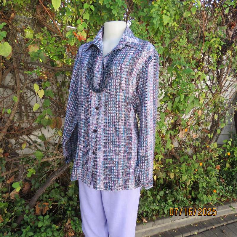 Tasteful check pattern long sleeve silky polyester top in blue-pink-black-white. Size 42