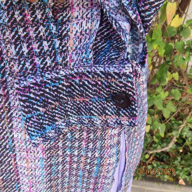 Tasteful check pattern long sleeve silky polyester top in blue-pink-black-white. Size 42