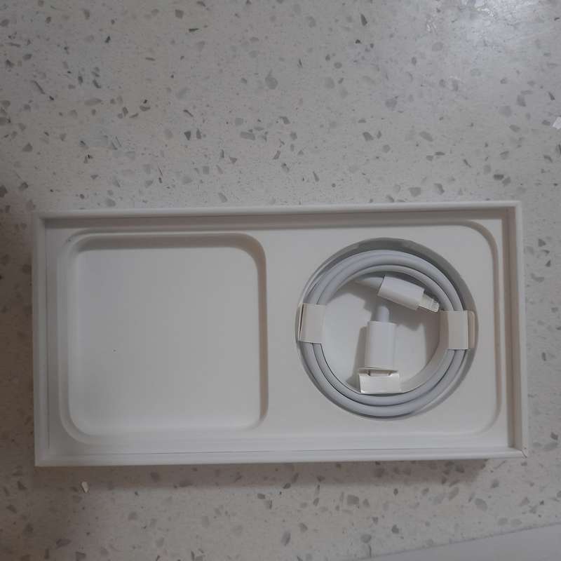Unbeatable deal I phone 14 blue 128gb great condition