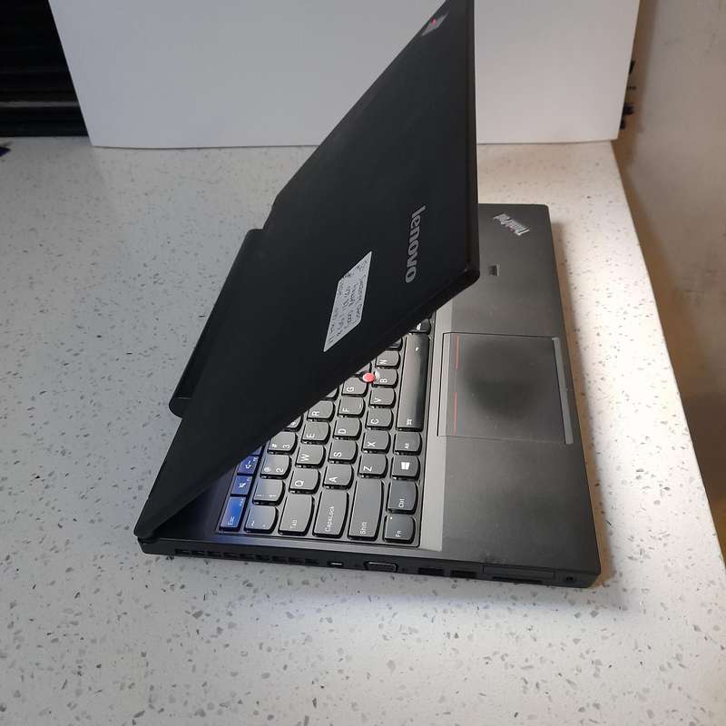Unbeatable Deal! LENOVO Thinkpad laptop intel Core i7, 4th Gen Windows 10 Pro and More