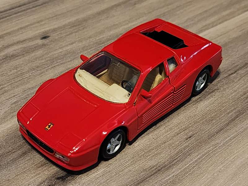 Maisto Ferrari 512TR Scale 1:39