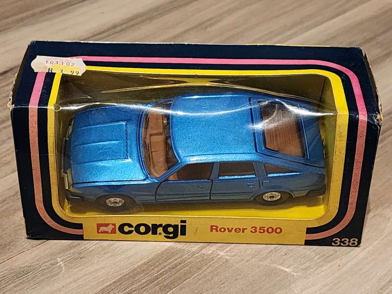 CORGI 338 BLUE ROVER 3500 BOXED