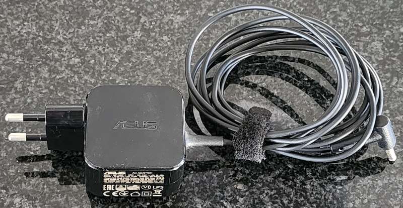 ASUS E410M Notebook