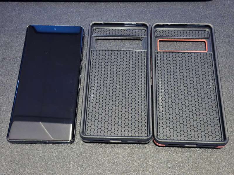 GOOGLE PIXEL 7 PRO 128GB (Complete with box, accessories and 2 protective covers)