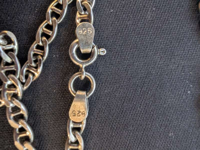 1966 One Rand - English (800 Silver) Encapsulated in pendant with chain (925 Silver)