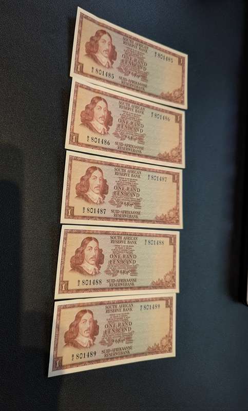 TW de Jongh - One Rand Banknotes - Consecutive numbers ( Lot of 5 )