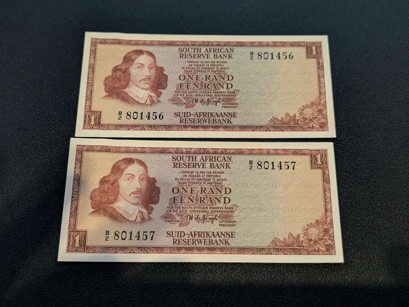 TW de Jongh - One Rand Banknotes x 2 ( Consecutive numbers )