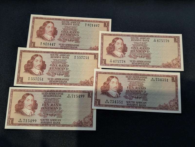TW de Jongh - One Rand Bank Notes x 5