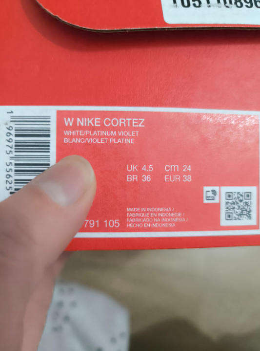 Ladies Nike Cortez sneakers