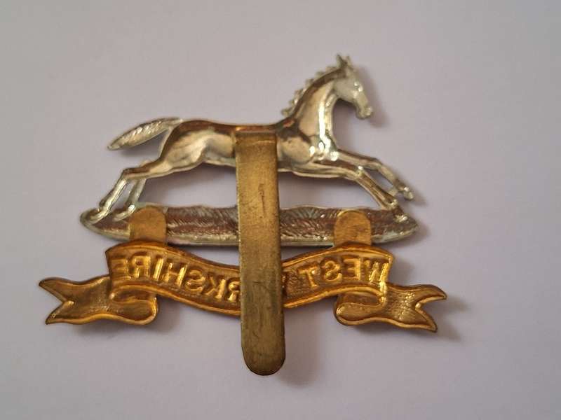 West yorkshire regiment cap badge