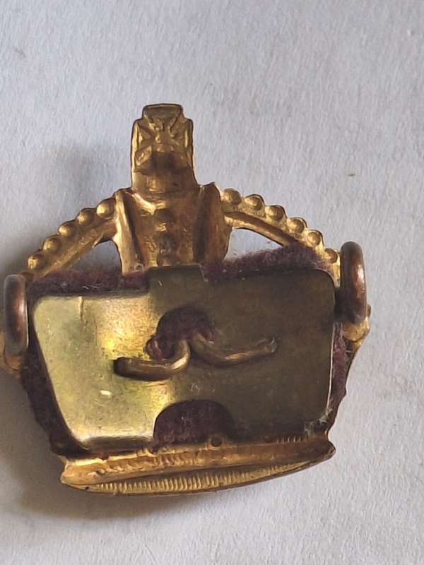 WW2 Military Rank pip - Kings Crown