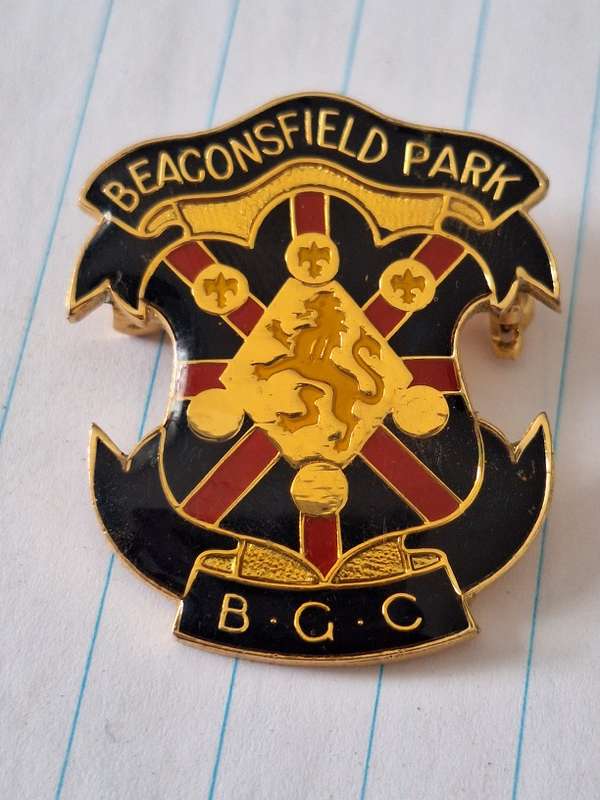 Beaconsfiels Park Bowling club badge