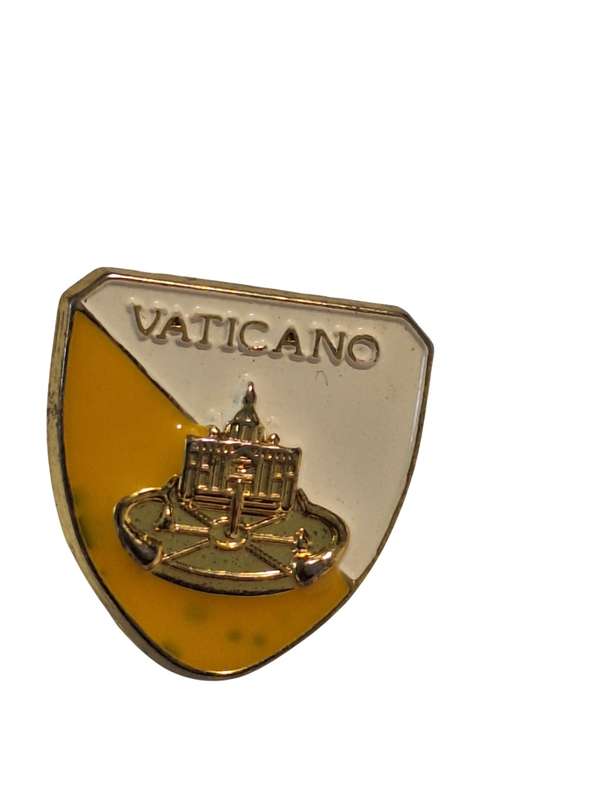 Vaticano lapel pin