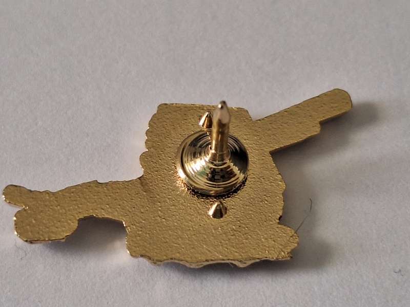 25 pounder lapel pin