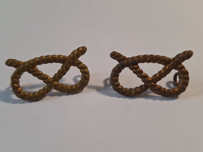 South Staffordshire Regiment badges
