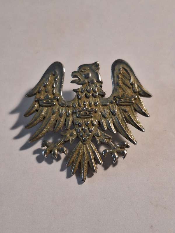1930's Barclays bank 3 crown eagle brooch badge