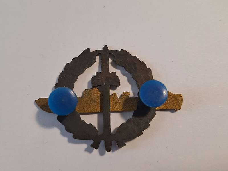 SA Navy strike craft bi metal badge