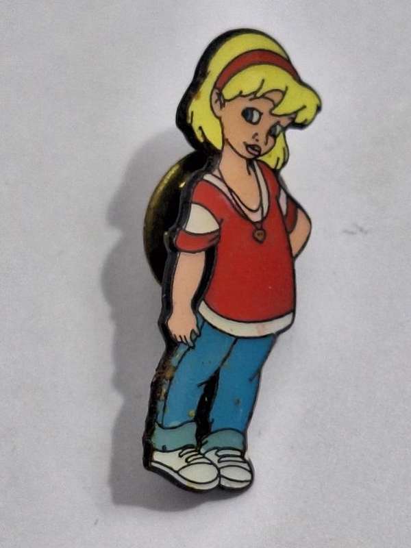 Vintage Robyn Starling pin from 1992 Tom and Jerry movie