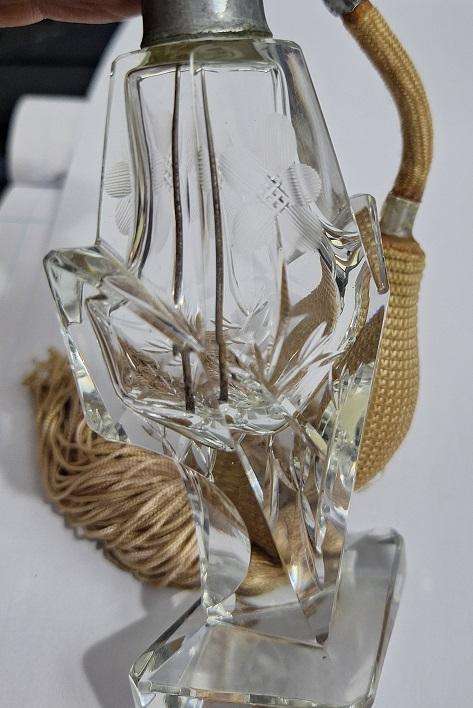 Large vintage crystal perfume bottle with atomiser 14cm high