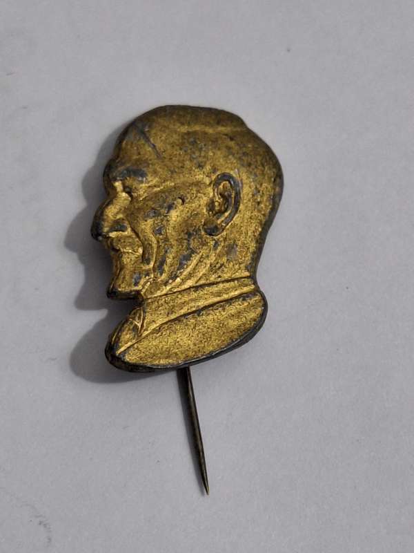 Jan Smuts Lapel pin