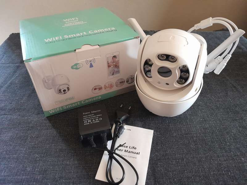 Wifi camera smart security 1080HD with motion tracking Pan/Tilt