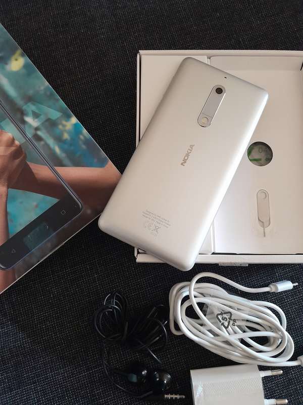 Nokia 5 Dual Sim Smart Phone - Silver