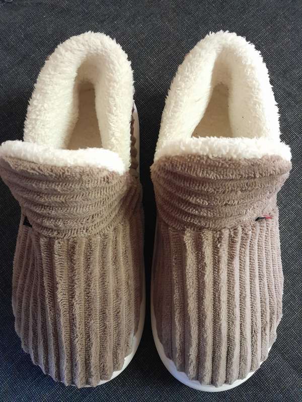 Mens Soft Plush Slippers - UK 10