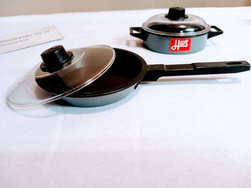 Vintage Toy Cookware Set - Hart Pot Set Collectables