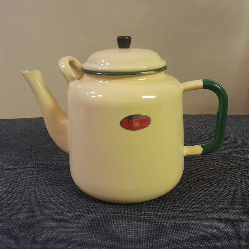 Enamel tea pot 3.5L NEW